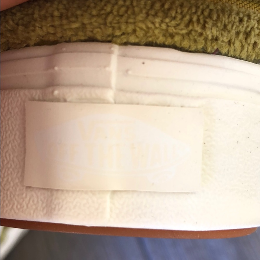 VANS- COMFY CUSH OLD SCHOOL SHOES- EUC - Picture 9 of 11